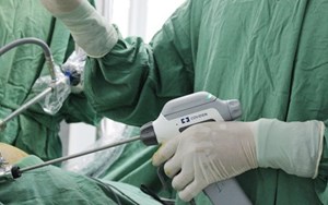 SIÊU ÂM TRONG MỎ XỬ TRÍ CHÍNH XÁC PHÙ HỢP