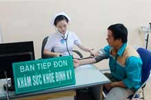 Khám sức khỏe cho công nhân