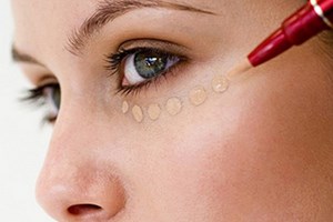 3 bước che mắt gấu trúc hoàn hảo