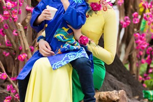 Chăm con "ngoan" ngày Tết như hot mom Thủy Anh